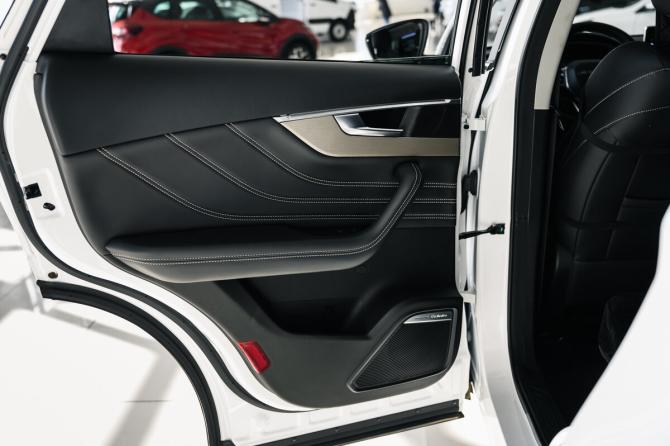 JETOUR X70 I Рестайлинг 2 с пробегом 2024 года, цена 2 050 000 рублей, 33000 км, внедорожник, Автокод Объявления