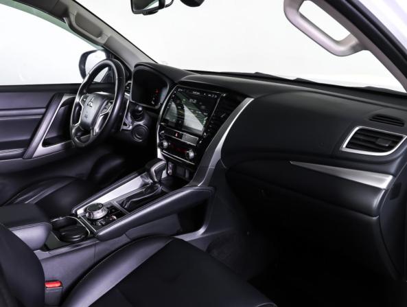 Mitsubishi Pajero Sport III Рестайлинг с пробегом 2020 года, цена 3 944 000 рублей, 30726 км, внедорожник, Автокод Объявления