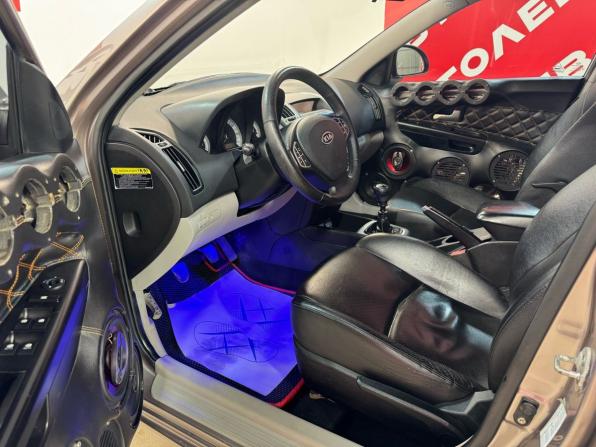 Kia Ceed I с пробегом 2007 года, цена 599 000 рублей, 270284 км, хэтчбек, Автокод Объявления