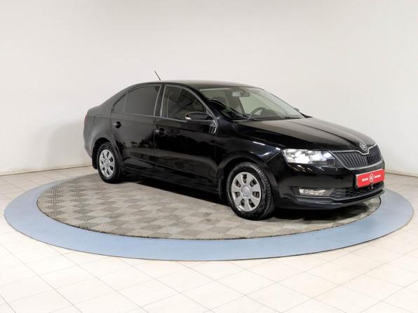 Skoda Rapid I Рестайлинг с пробегом 2017 года, цена 819 000 рублей, 151000 км, лифтбек, Автокод Объявления