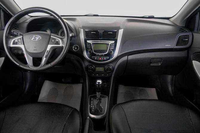Hyundai Solaris I с пробегом 2012 года, цена 869 000 рублей, 173200 км, хэтчбек, Автокод Объявления