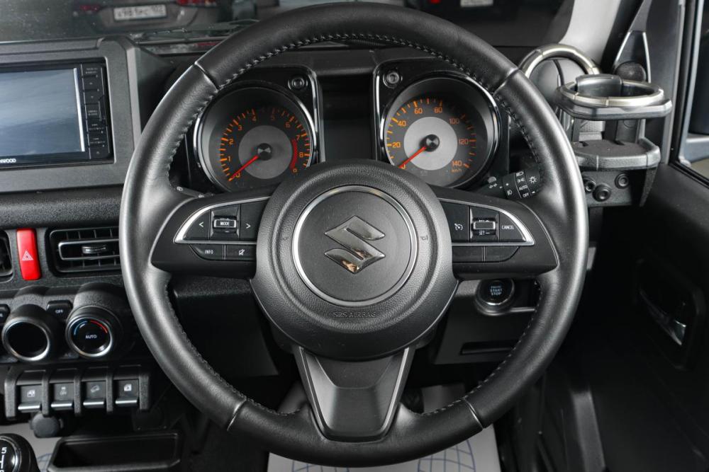 Suzuki Jimny IV Тюмень  - изображение 13