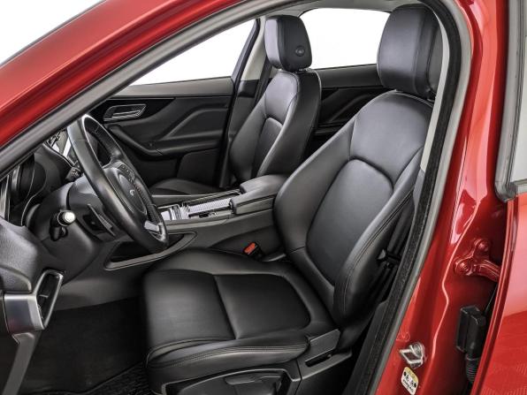 Jaguar F-Pace I с пробегом 2018 года, цена 2 990 000 рублей, 84259 км, внедорожник, Автокод Объявления