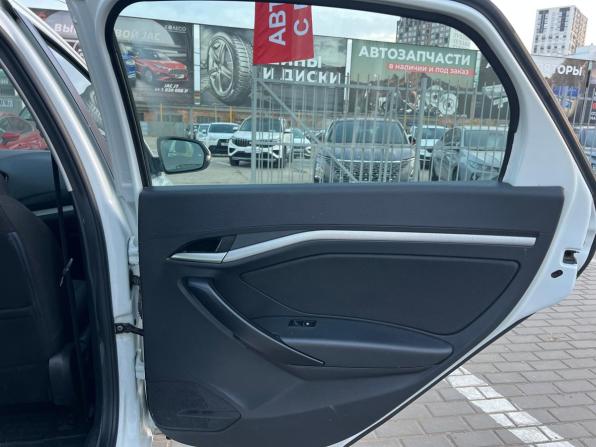 Lada (ВАЗ) Vesta I с пробегом 2019 года, цена 899 000 рублей, 133000 км, седан, Автокод Объявления