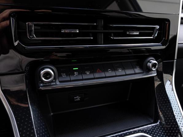 Haval M6 II с пробегом 2024 года, цена 1 798 000 рублей, 17380 км, внедорожник, Автокод Объявления