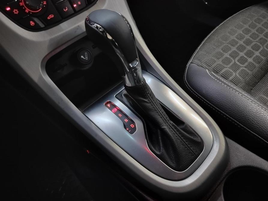 Opel Astra J Рестайлинг Санкт-Петербург  - изображение 14