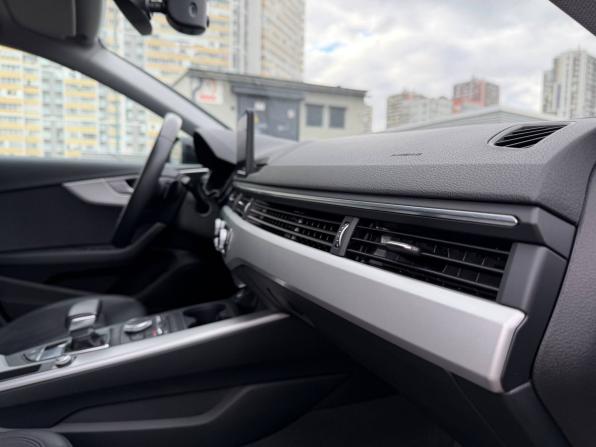 Audi A4 V (B9) с пробегом 2019 года, цена 2 050 000 рублей, 148000 км, седан, Автокод Объявления