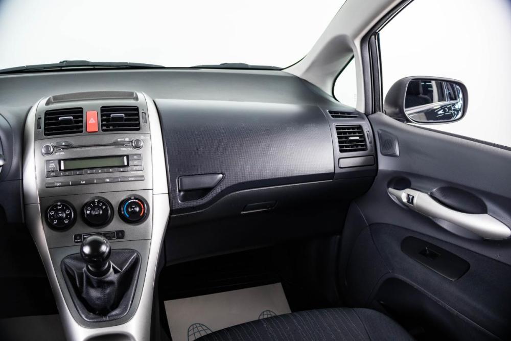 Toyota Auris I Пермь  - изображение 14