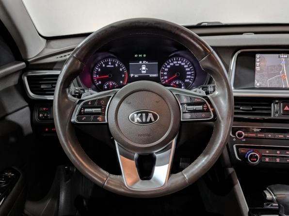 Kia Optima IV Рестайлинг с пробегом 2019 года, цена 1 699 000 рублей, 161401 км, седан, Автокод Объявления