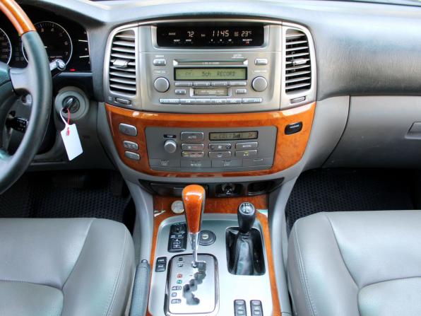 Lexus LX II Рестайлинг с пробегом 2006 года, цена 1 950 000 рублей, 372000 км, внедорожник, Автокод Объявления