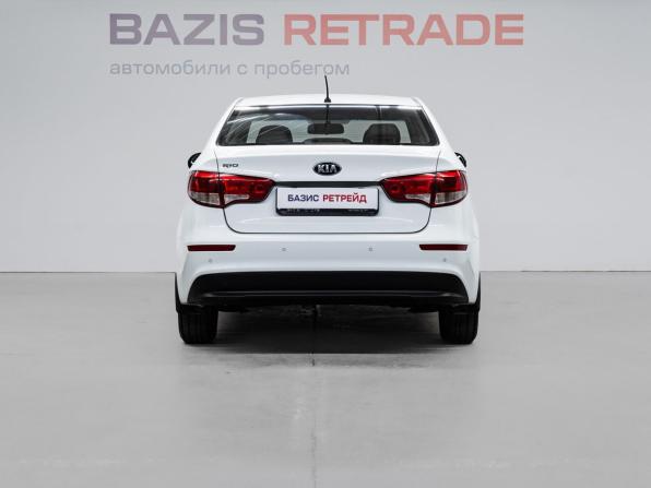 Kia Rio III Рестайлинг с пробегом 2016 года, цена 899 000 рублей, 170471 км, седан, Автокод Объявления