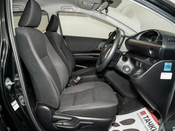 Toyota Sienta II Рестайлинг с пробегом 2021 года, цена 1 550 000 рублей, 120219 км, компактвэн, Автокод Объявления