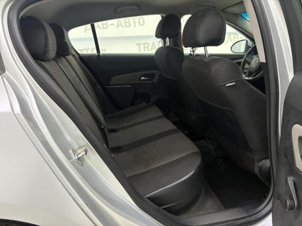 Chevrolet Cruze I с пробегом 2012 года, цена 560 000 рублей, 227000 км, хэтчбек, Автокод Объявления