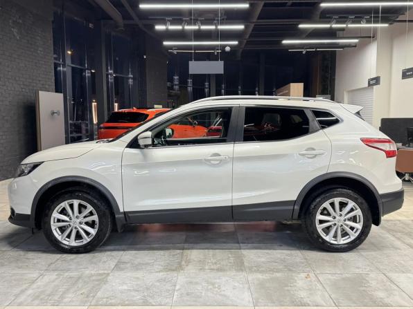 Nissan Qashqai II с пробегом 2017 года, цена 1 750 000 рублей, 97000 км, внедорожник, Автокод Объявления