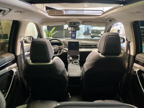 Новый Geely Atlas II 2026 года, цена 4 224 990 рублей, внедорожник, Автокод Объявления