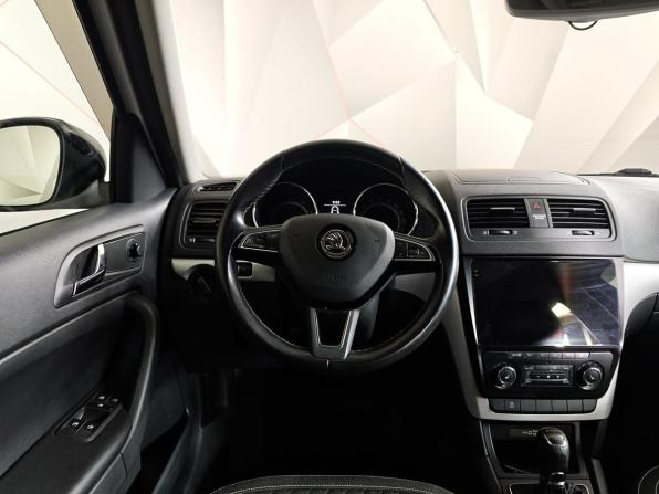 Skoda Yeti I Рестайлинг с пробегом 2016 года, цена 1 055 000 рублей, 281236 км, внедорожник, Автокод Объявления