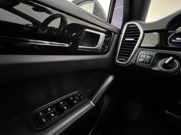 Porsche Cayenne III с пробегом 2020 года, цена 6 990 000 рублей, 152089 км, внедорожник, Автокод Объявления