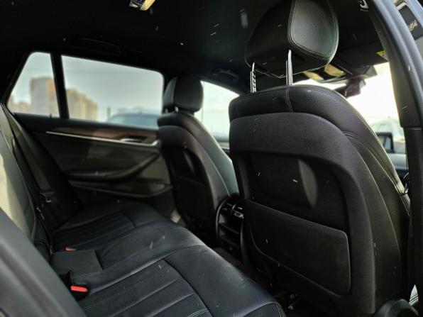BMW 5 серии VII (G30/G31/G38) с пробегом 2018 года, цена 2 500 000 рублей, 156000 км, универсал, Автокод Объявления