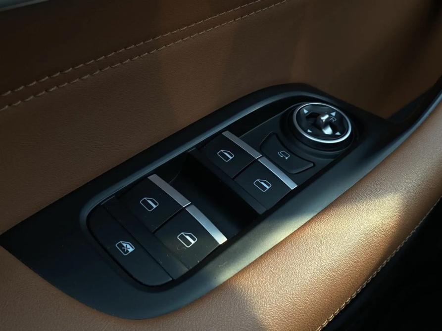 Chery Tiggo 8 Pro Plug-in Hybrid Казань  - изображение 9