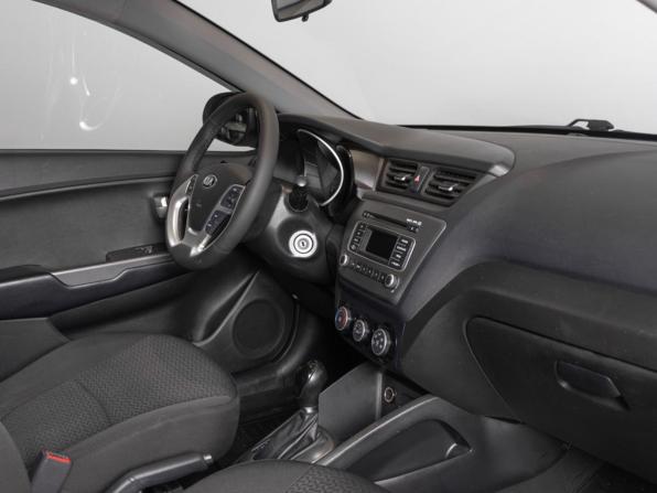 Kia Rio III Рестайлинг с пробегом 2017 года, цена 1 213 700 рублей, 123000 км, хэтчбек, Автокод Объявления