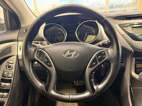 Hyundai Elantra V (MD) с пробегом 2012 года, цена 1 080 000 рублей, 151667 км, седан, Автокод Объявления