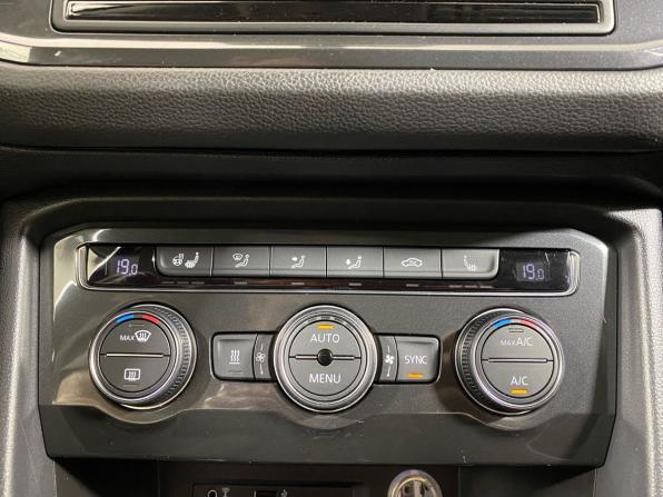 Volkswagen Tiguan II с пробегом 2016 года, цена 2 049 000 рублей, 164371 км, внедорожник, Автокод Объявления