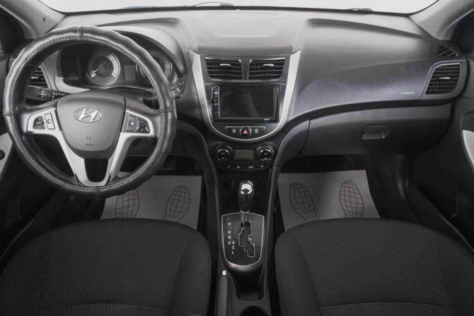 Hyundai Solaris I с пробегом 2012 года, цена 799 000 рублей, 207453 км, седан, Автокод Объявления