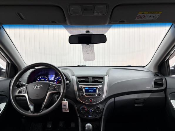 Hyundai Solaris I Рестайлинг с пробегом 2016 года, цена 837 000 рублей, 108960 км, седан, Автокод Объявления