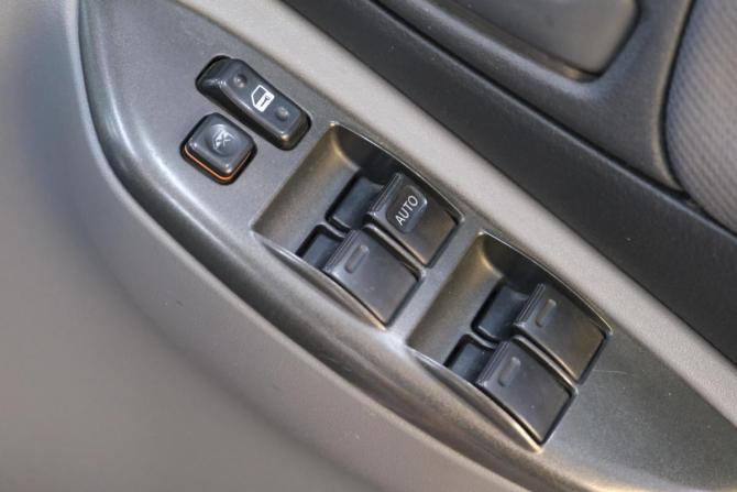Toyota Vitz I (P10) с пробегом 2001 года, цена 359 000 рублей, 299999 км, хэтчбек, Автокод Объявления