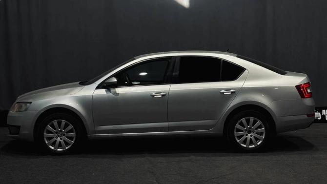 Skoda Octavia III (A7) с пробегом 2016 года, цена 1 020 000 рублей, 240000 км, лифтбек, Автокод Объявления