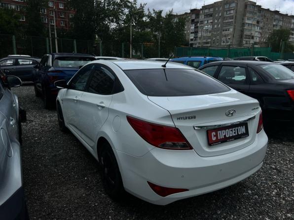 Hyundai Solaris I Рестайлинг с пробегом 2015 года, цена 977 000 рублей, 136000 км, седан, Автокод Объявления