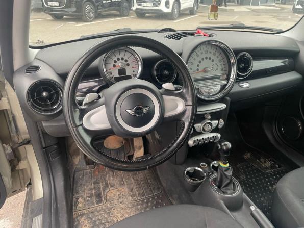Mini Clubman I с пробегом 2008 года, цена 600 000 рублей, 205135 км, хэтчбек, Автокод Объявления