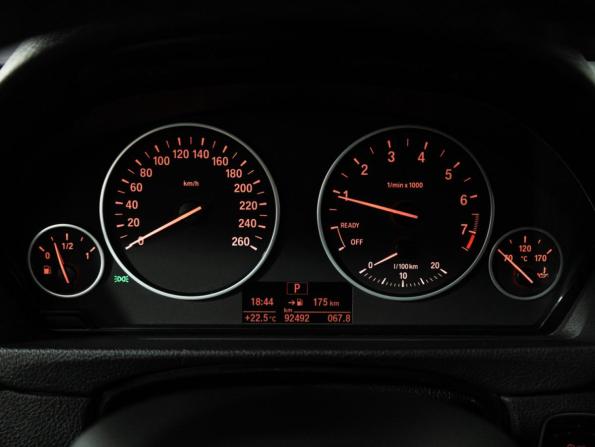 BMW 3 серии VI (F3x) Рестайлинг с пробегом 2017 года, цена 2 250 000 рублей, 92490 км, седан, Автокод Объявления