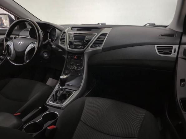 Hyundai Elantra V (MD) Рестайлинг с пробегом 2015 года, цена 1 050 000 рублей, 179423 км, седан, Автокод Объявления