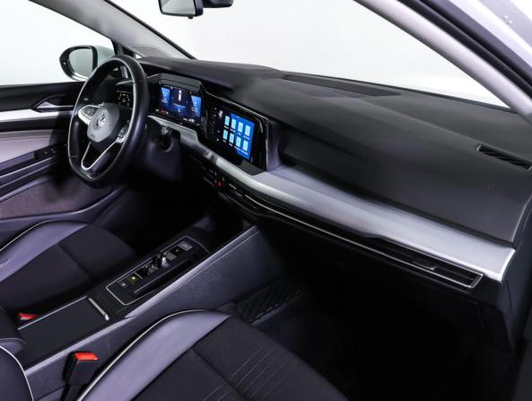 Volkswagen Golf VIII с пробегом 2020 года, цена 2 348 000 рублей, 46585 км, хэтчбек, Автокод Объявления