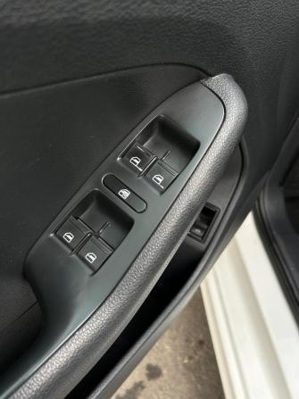 Volkswagen Jetta VI Рестайлинг с пробегом 2015 года, цена 1 090 000 рублей, 190150 км, седан, Автокод Объявления