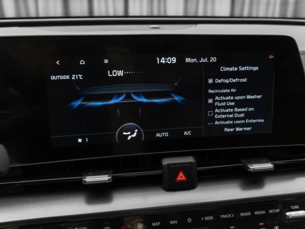 Kia Sportage V с пробегом 2025 года, цена 4 300 000 рублей, 15636 км, внедорожник, Автокод Объявления