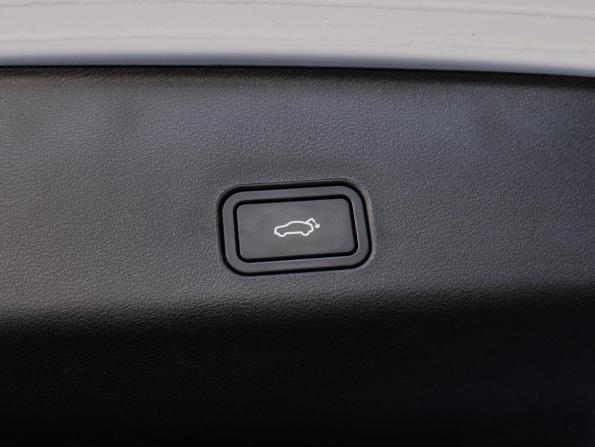 Geely Monjaro I с пробегом 2023 года, цена 3 097 000 рублей, 49894 км, внедорожник, Автокод Объявления