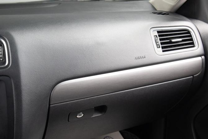 Volkswagen Jetta VI с пробегом 2012 года, цена 859 000 рублей, 224556 км, седан, Автокод Объявления