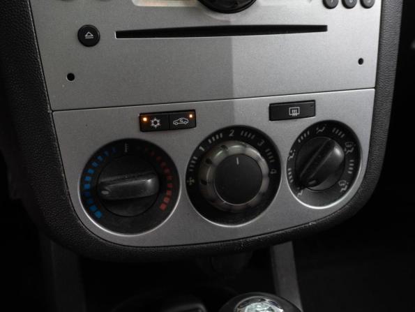 Opel Corsa D Рестайлинг II с пробегом 2013 года, цена 519 000 рублей, 225444 км, хэтчбек, Автокод Объявления