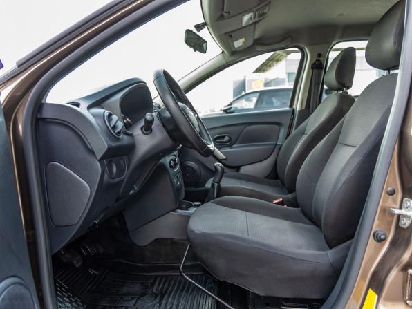 Renault Sandero II Рестайлинг с пробегом 2020 года, цена 1 148 000 рублей, 108599 км, хэтчбек, Автокод Объявления