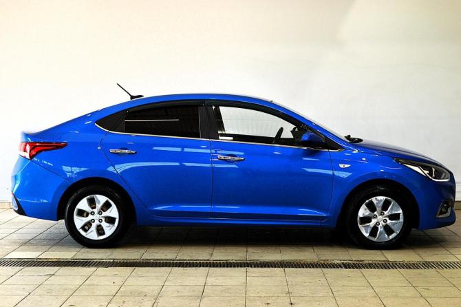 Hyundai Solaris II с пробегом 2019 года, цена 1 325 000 рублей, 71000 км, седан, Автокод Объявления