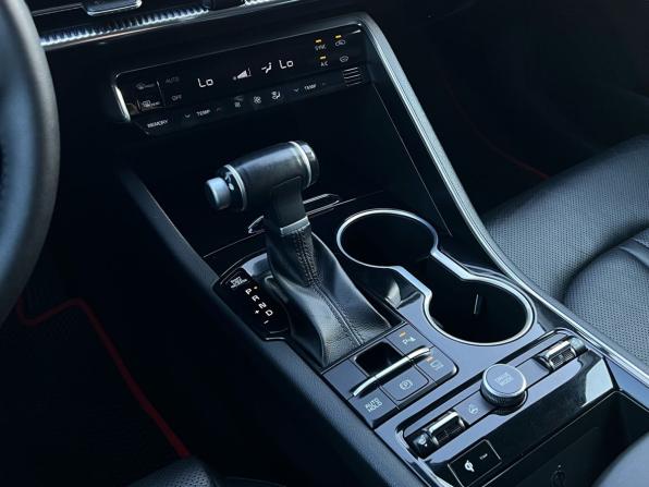 Kia K5 III с пробегом 2020 года, цена 2 430 000 рублей, 144505 км, седан, Автокод Объявления