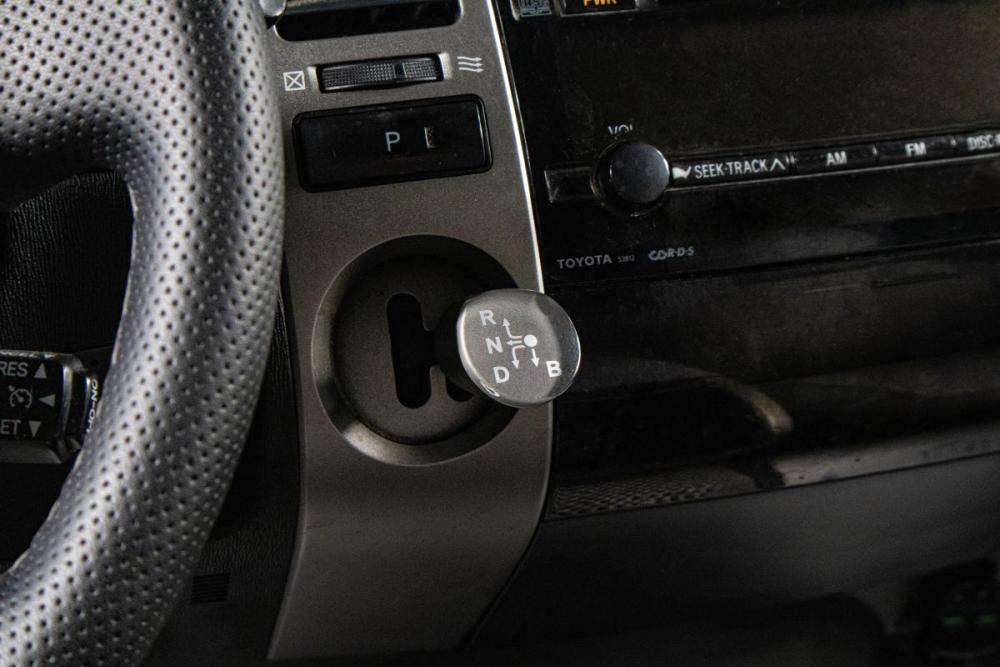 Toyota Prius I Рестайлинг (XW10) Сургут  - изображение 15