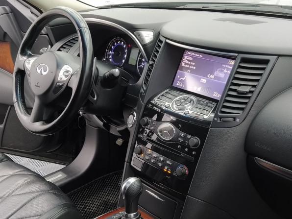 Infiniti FX II (S51) Рестайлинг с пробегом 2012 года, цена 1 875 000 рублей, 200000 км, внедорожник, Автокод Объявления