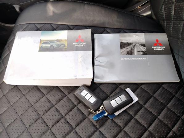 Mitsubishi Outlander III Рестайлинг 3 с пробегом 2020 года, цена 1 799 000 рублей, 136256 км, внедорожник, Автокод Объявления