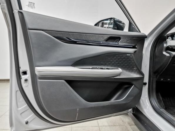 Changan UNI-V I с пробегом 2023 года, цена 2 170 000 рублей, 40444 км, лифтбек, Автокод Объявления