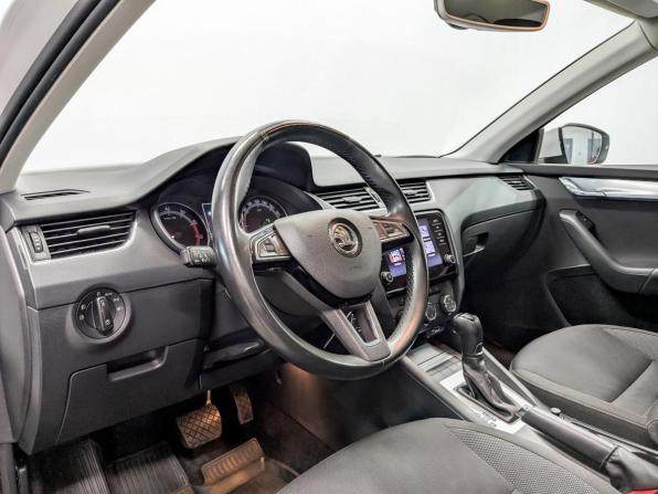 Skoda Octavia III (A7) Рестайлинг с пробегом 2020 года, цена 1 650 000 рублей, 147006 км, лифтбек, Автокод Объявления