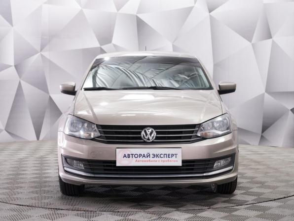 Volkswagen Polo V Рестайлинг с пробегом 2017 года, цена 1 296 000 рублей, 110000 км, седан, Автокод Объявления