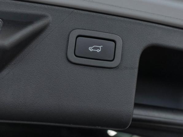 Land Rover Discovery Sport I с пробегом 2019 года, цена 2 670 000 рублей, 129986 км, внедорожник, Автокод Объявления